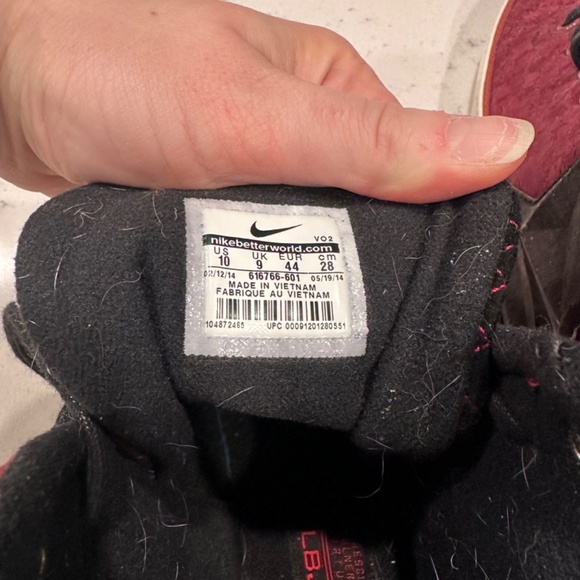 Red Wine Nike Cork Shoes - Picture 5 of 5